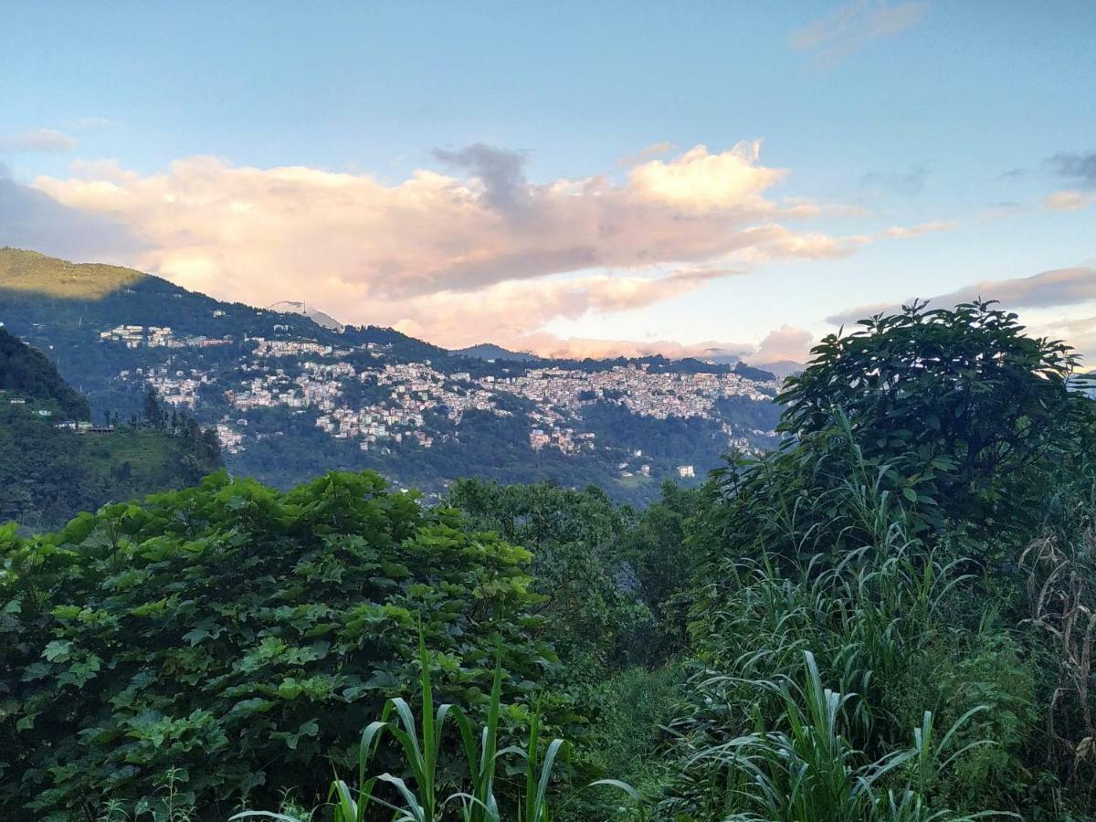 Enchanted Forest Farmstay Gangtok Bagian luar foto